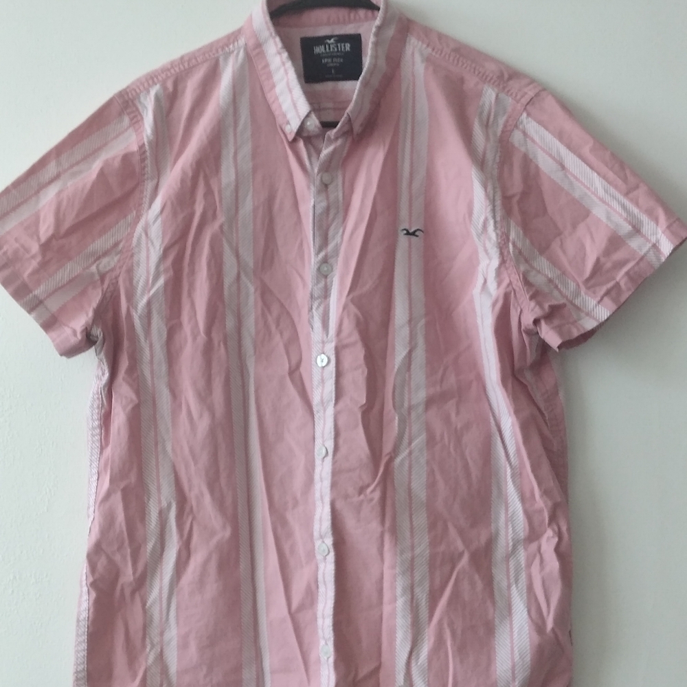 Hollister Men's Casual Pink and White Striped Shirt
